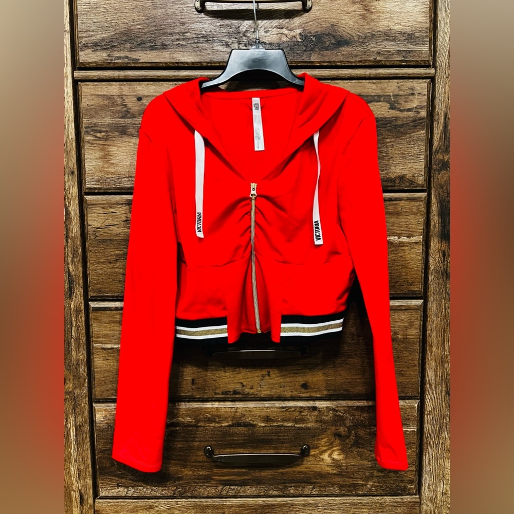 VS SPORT RUCHED BUST CROP